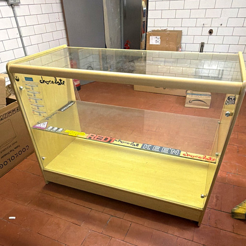 Glass retail countertop - glass,